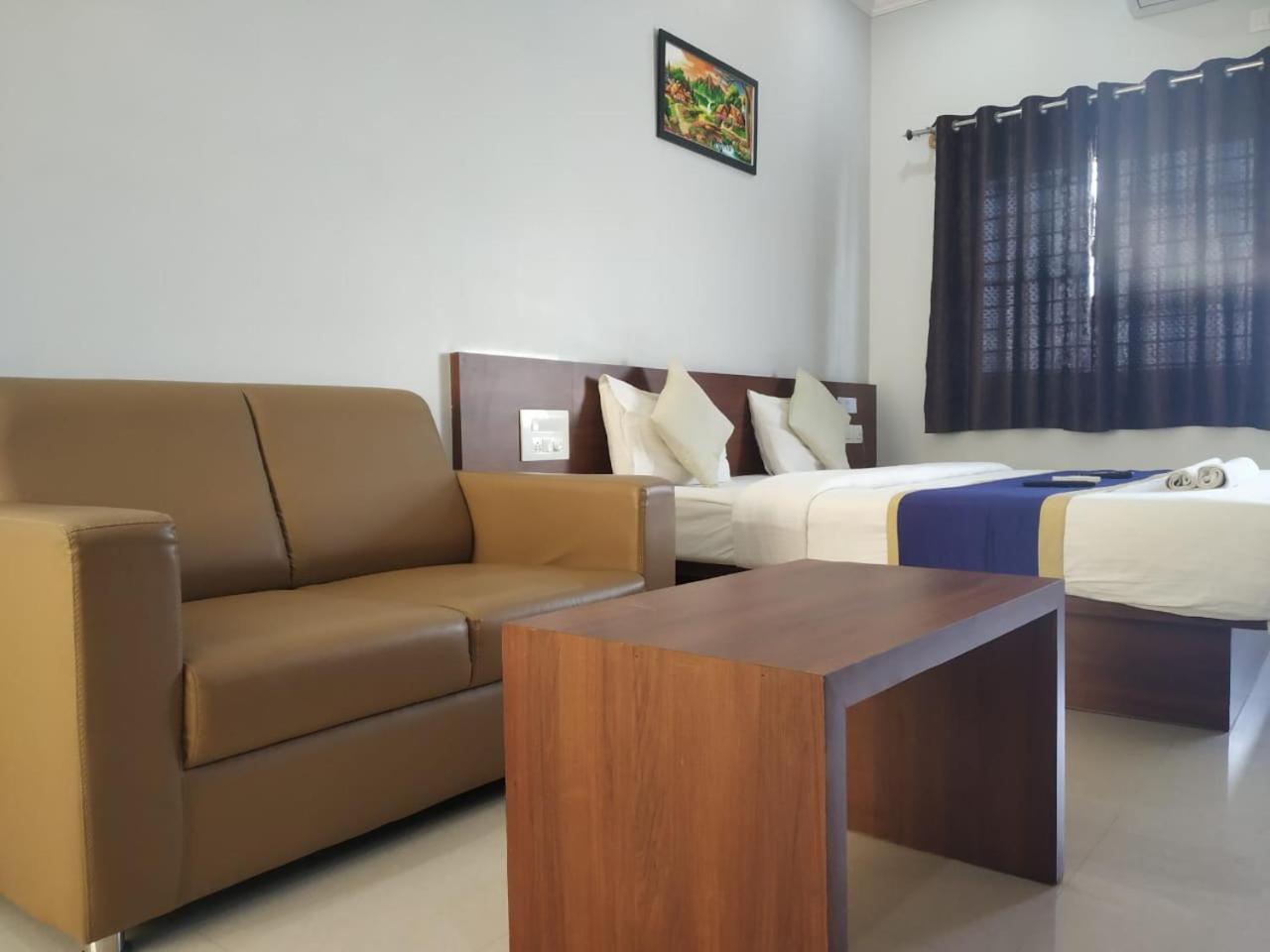 Hotel Gateway Suites Bangalore Airport Yelahanka Eksteriør billede